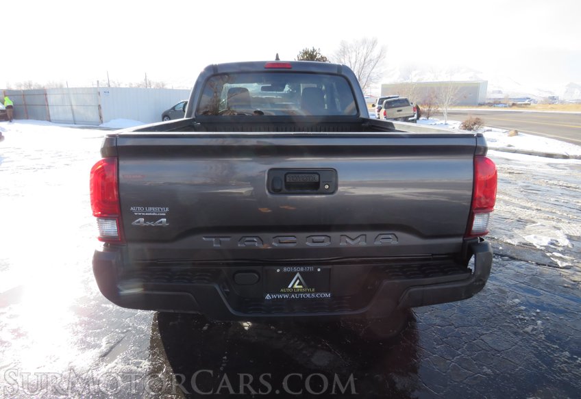 2022 Toyota Tacoma 4WD - Image 11