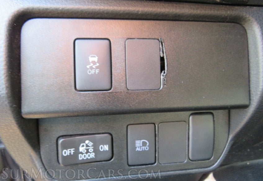 2022 Toyota Tacoma 4WD - Image 38