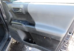 2022 Toyota Tacoma 4WD - Image 43