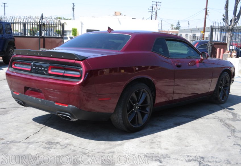 2019 Dodge Challenger - Image 8