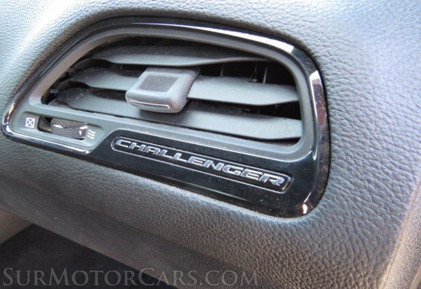 2019 Dodge Challenger - Image 31