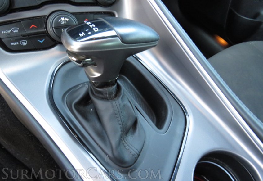 2019 Dodge Challenger - Image 38