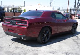 2019 Dodge Challenger - Image 8