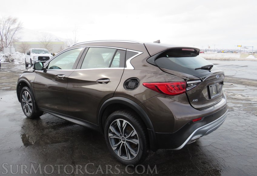 2018 Infiniti QX30 - Image 6