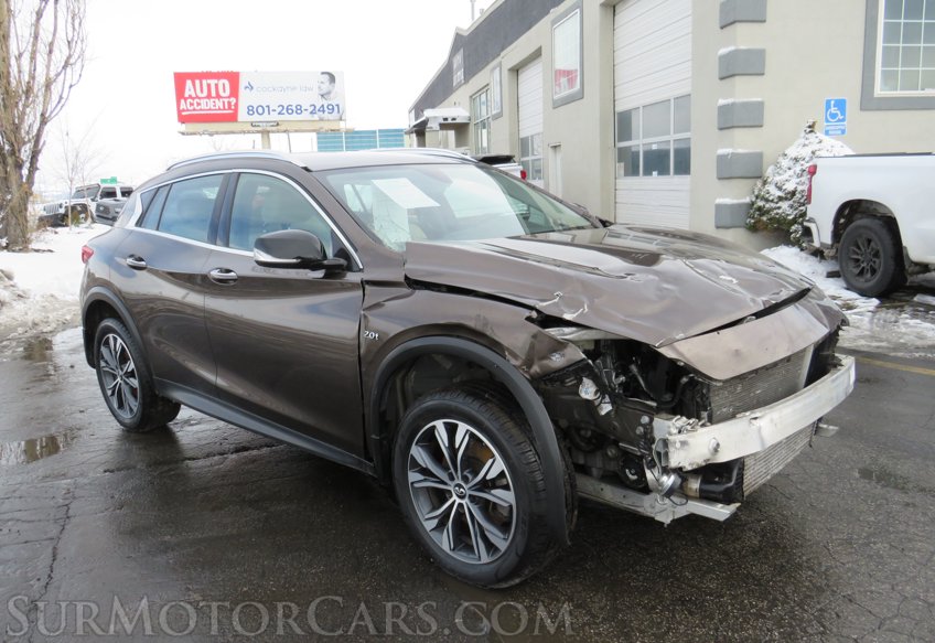 2018 Infiniti QX30 - Image 4