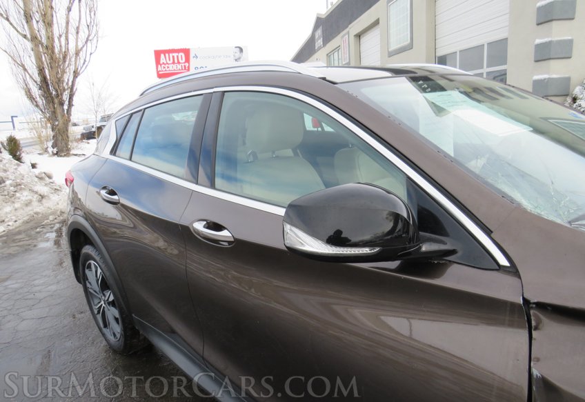 2018 Infiniti QX30 - Image 13
