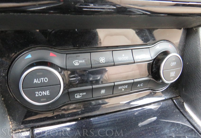 2018 Infiniti QX30 - Image 37