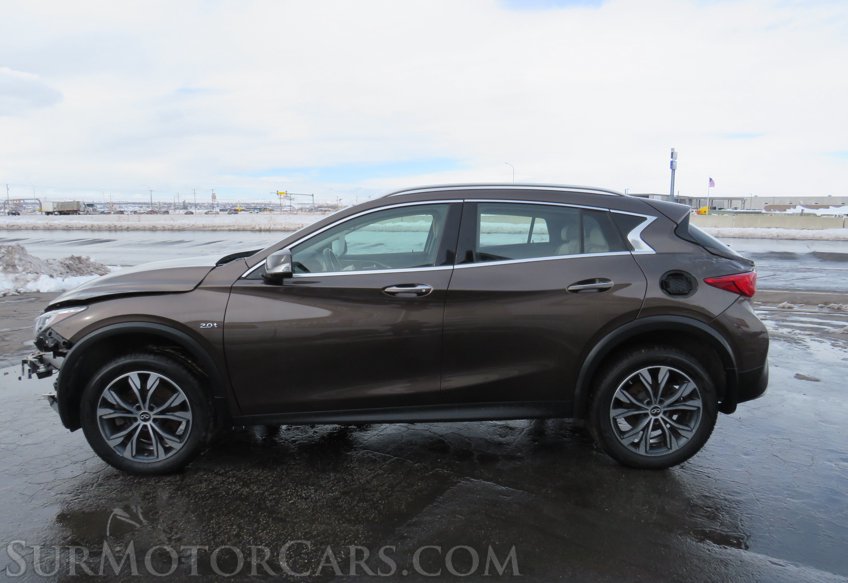 2018 Infiniti QX30 - Image 10