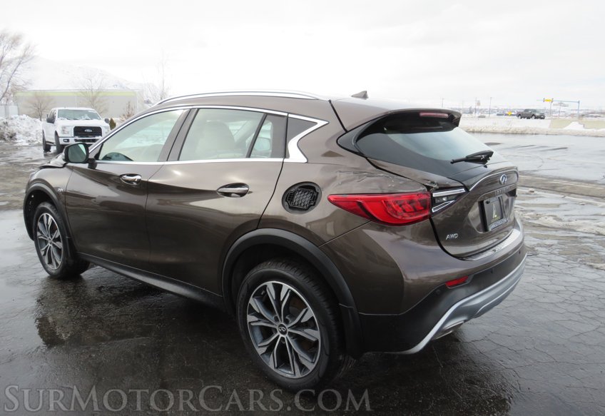 2018 Infiniti QX30 - Image 8