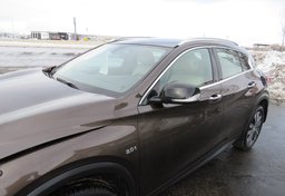 2018 Infiniti QX30 - Image 14