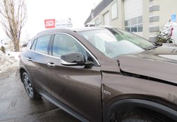 2018 Infiniti QX30 - Image 12