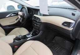 2018 Infiniti QX30 - Image 28