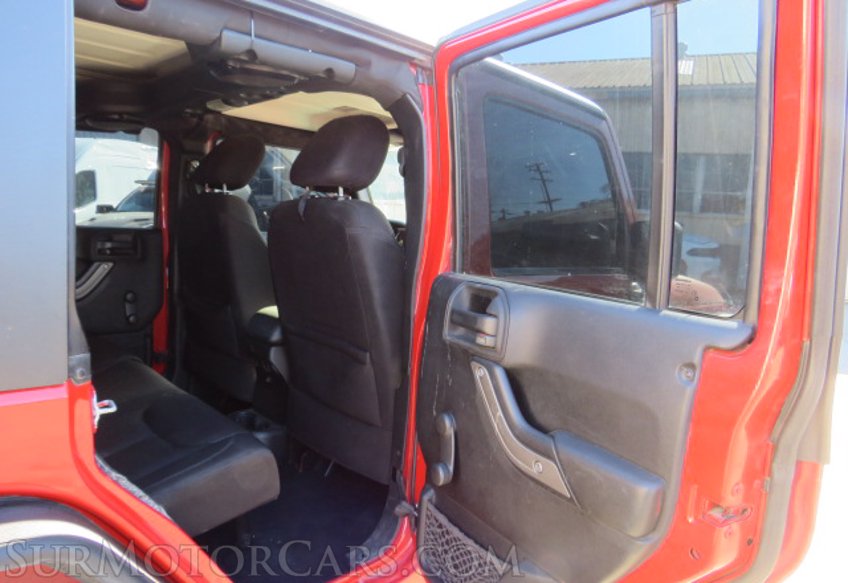 2014 Jeep Wrangler Unlimited - Image 26