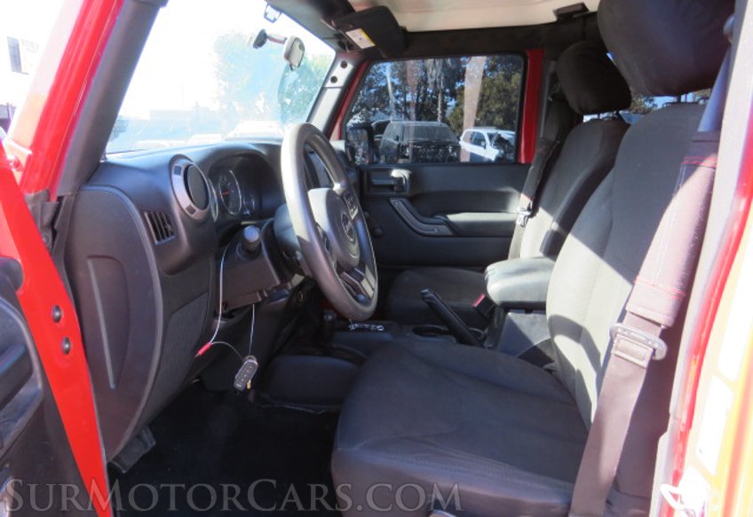 2014 Jeep Wrangler Unlimited - Image 23