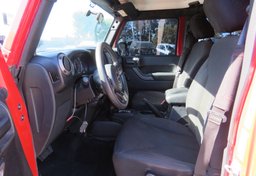 2014 Jeep Wrangler Unlimited - Image 23