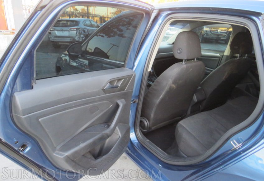 2019 Volkswagen Jetta - Image 21