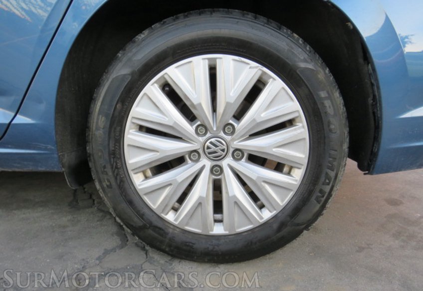 2019 Volkswagen Jetta - Image 18