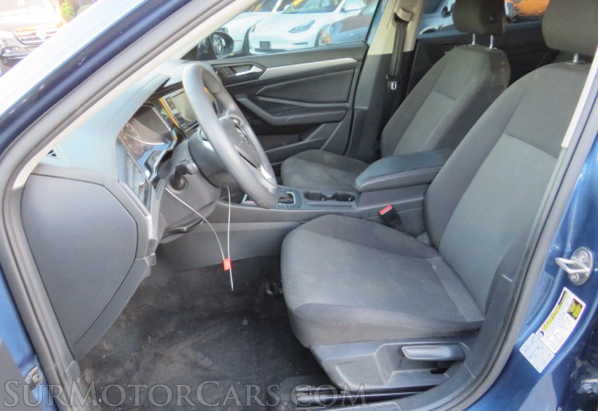 2019 Volkswagen Jetta - Image 23