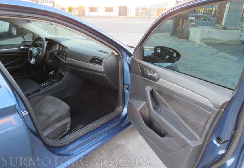 2019 Volkswagen Jetta - Image 20