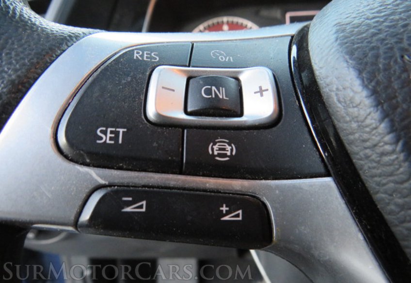 2019 Volkswagen Jetta - Image 41