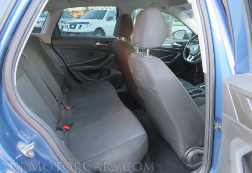 2019 Volkswagen Jetta - Image 29