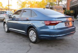 2019 Volkswagen Jetta - Image 9