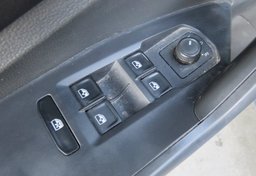 2019 Volkswagen Jetta - Image 37