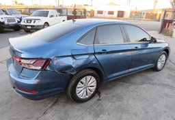 2019 Volkswagen Jetta - Image 8