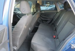 2019 Volkswagen Jetta - Image 27