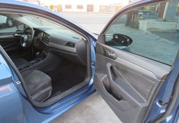 2019 Volkswagen Jetta - Image 20