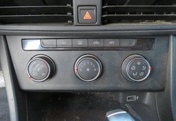 2019 Volkswagen Jetta - Image 39