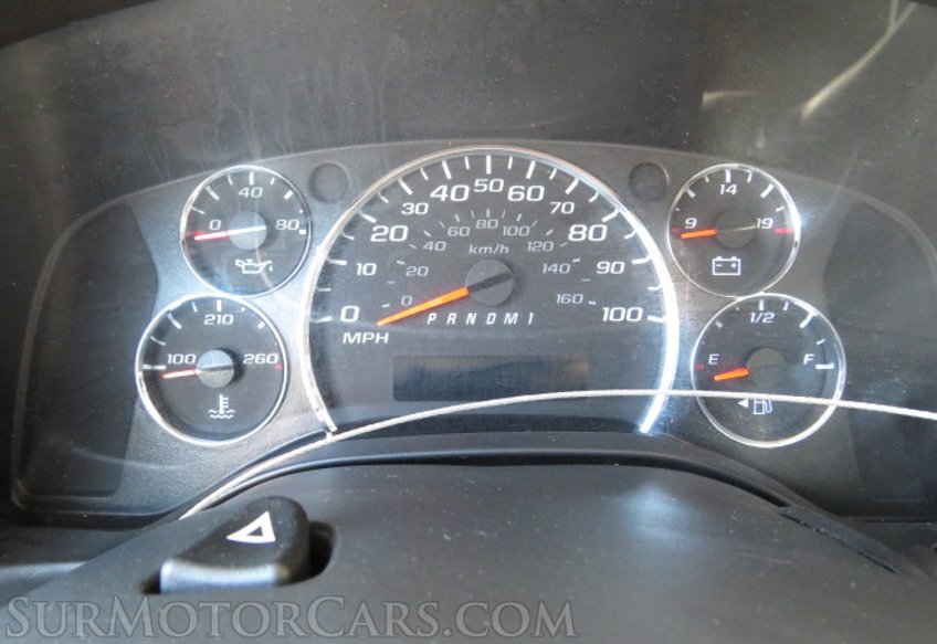 2019 Chevrolet Express Cargo Van - Image 38