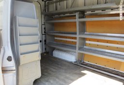 2018 Nissan NV Cargo - Image 34