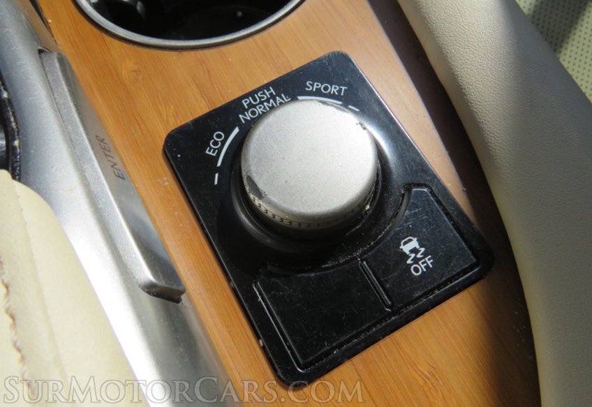 2017 Lexus RX - Image 55