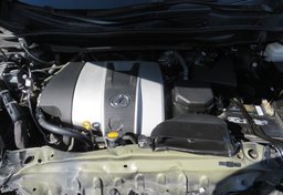 2017 Lexus RX - Image 60