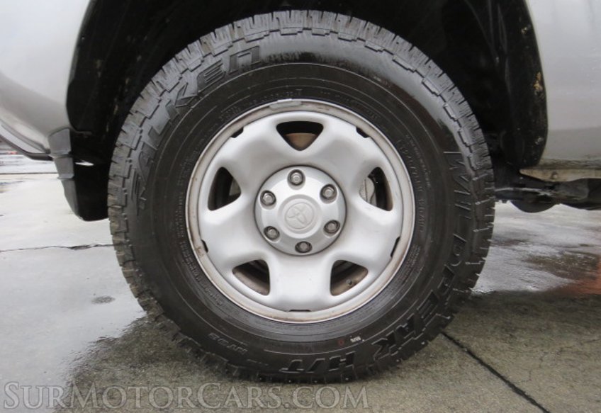 2021 Toyota Tacoma - Image 17