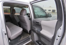 2021 Toyota Tacoma - Image 21