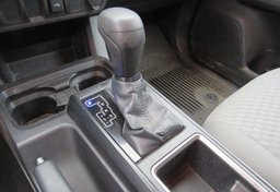 2021 Toyota Tacoma - Image 40