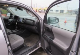 2021 Toyota Tacoma - Image 19