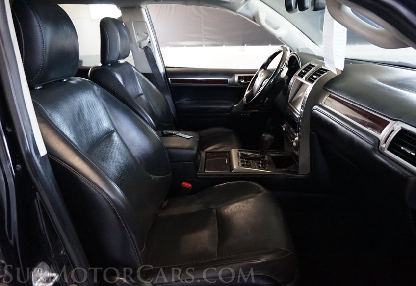 2017 Lexus GX 460 - Image 23