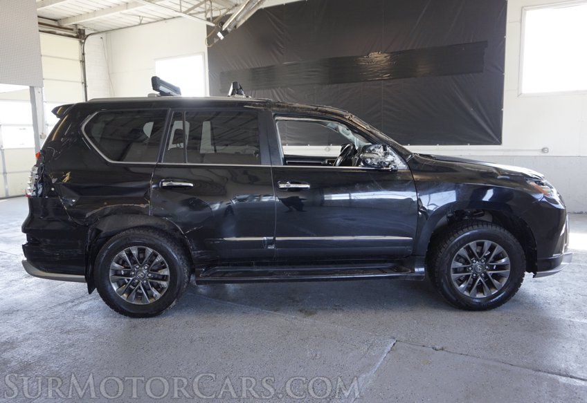 2017 Lexus GX 460 - Image 9