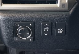 2017 Lexus GX 460 - Image 40