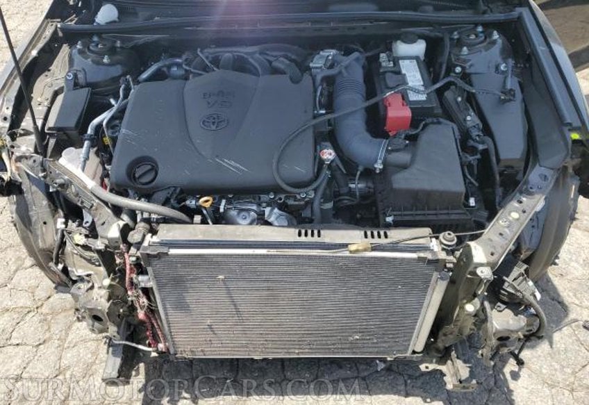 2022 Toyota Camry - Image 12