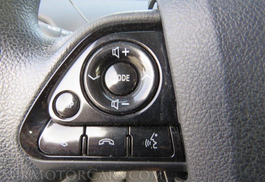 2022 Toyota Prius - Image 36