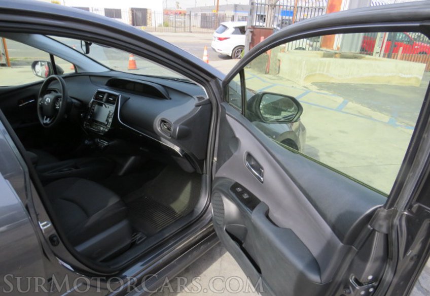 2022 Toyota Prius - Image 22