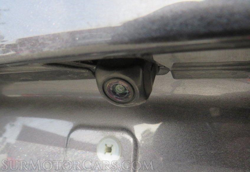 2022 Toyota Prius - Image 16