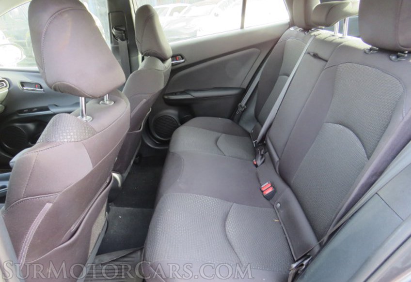 2022 Toyota Prius - Image 28