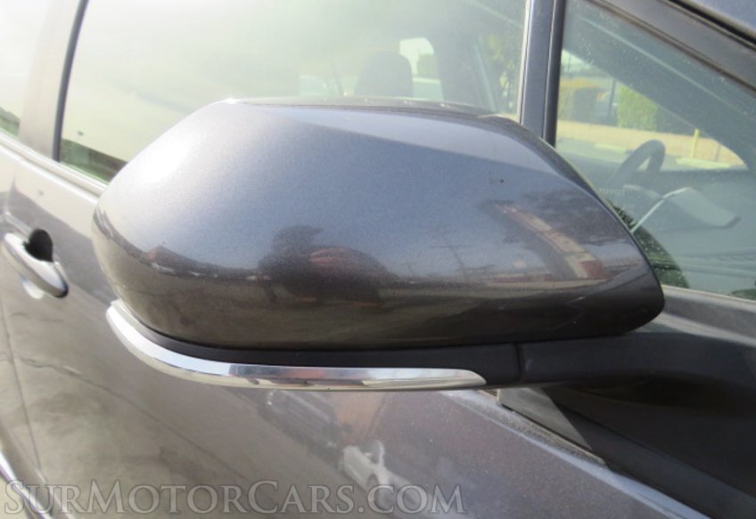 2022 Toyota Prius - Image 19