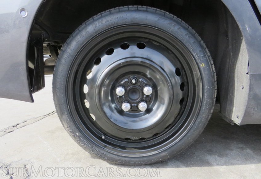 2022 Toyota Prius - Image 17