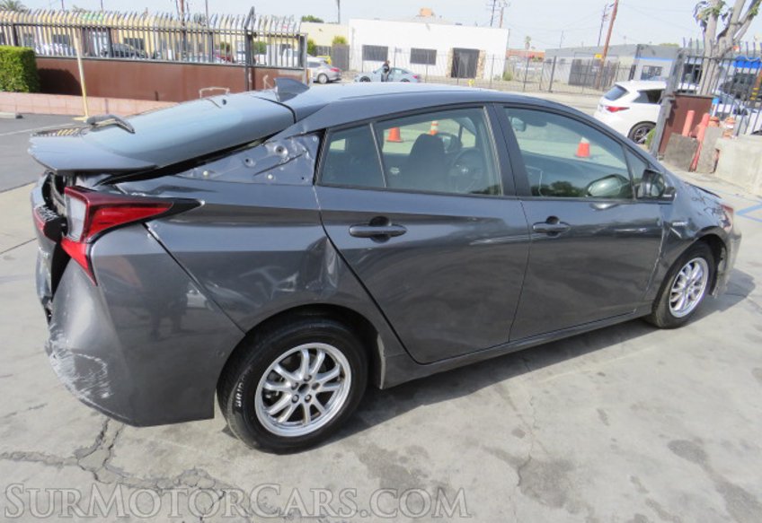 2022 Toyota Prius - Image 7